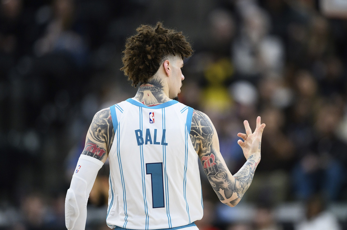 NBA季后赛加时末段再迎强敌，夏洛特黄蜂造点机会，主帅态度——媒体盛赞，细节决定成败的简单介绍