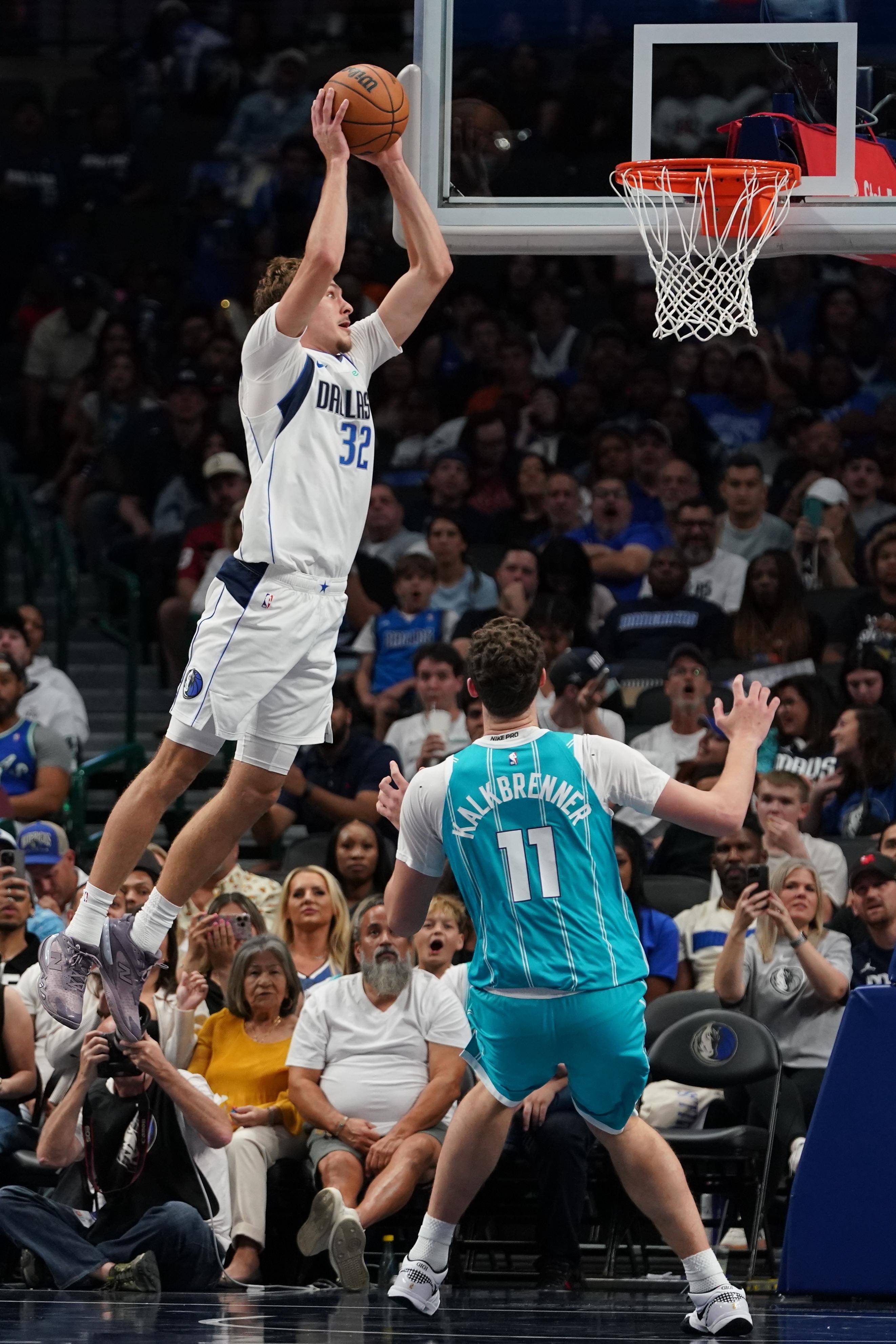 包含冲刺阶段NBA总决赛传出新动向，达拉斯独行侠强势反弹，管理层表态——管理层满意，轮换策略成焦点的词条